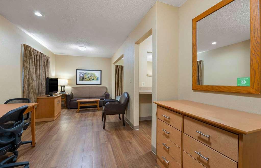 Extended Stay America Suites - Chicago - Lombard - Yorktown Center Ruang foto