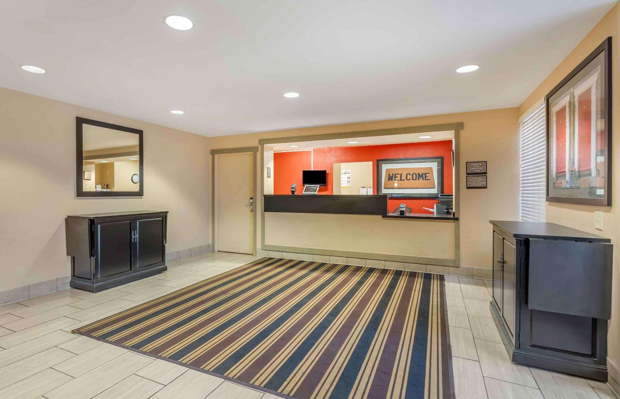 Extended Stay America Suites - Chicago - Lombard - Yorktown Center Bagian luar foto