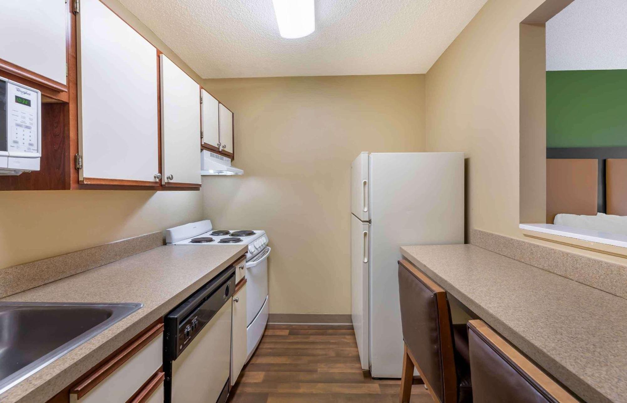 Extended Stay America Suites - Chicago - Lombard - Yorktown Center Bagian luar foto