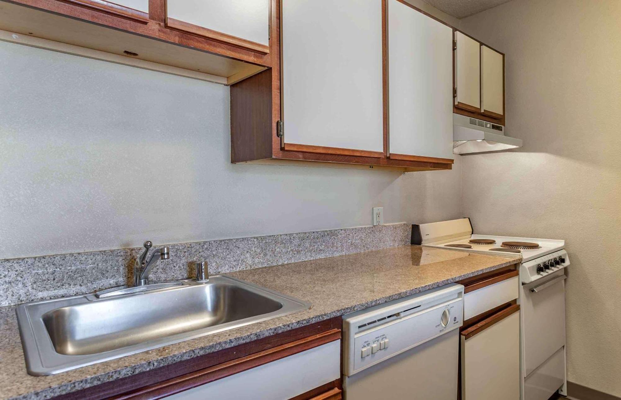 Extended Stay America Suites - Chicago - Lombard - Yorktown Center Bagian luar foto