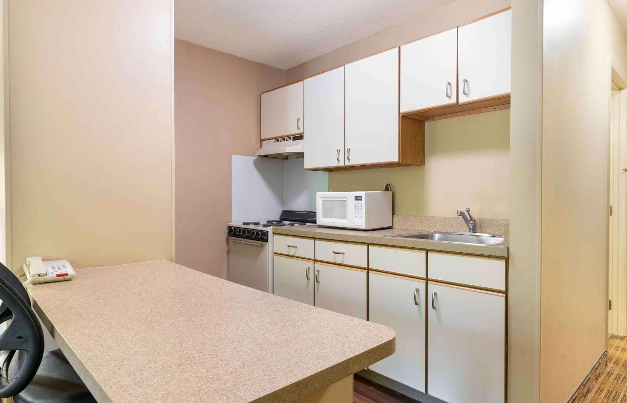 Extended Stay America Suites - Chicago - Lombard - Yorktown Center Bagian luar foto