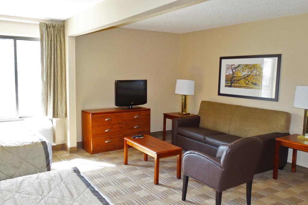Extended Stay America Suites - Chicago - Lombard - Yorktown Center Bagian luar foto
